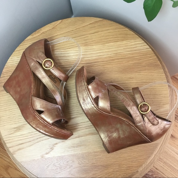 born crown wedges